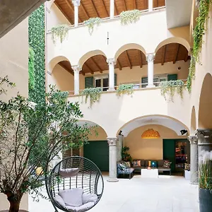 Rego - Boutique With Some Off-site In A Charming Historic District Close To Upper Town Apartamento